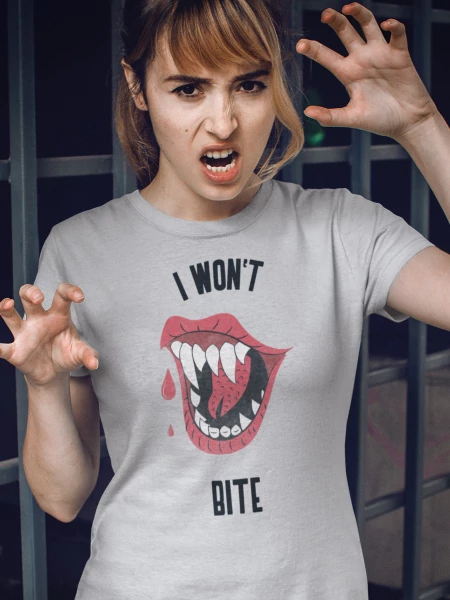 halloween-nemharapaneni-noi-szurke-polo