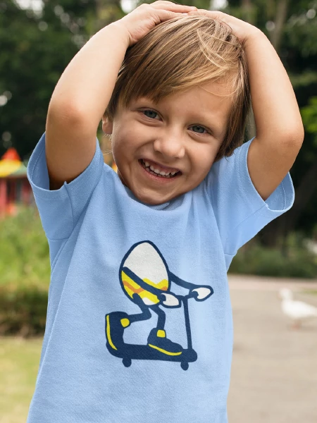 husveti-tojas-rolleren-gyerekpolo