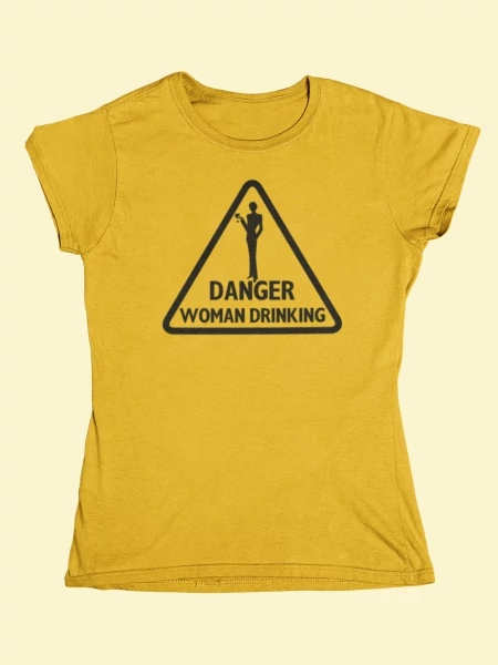 danger-woman-drinking-noi-polo-lanybucsu