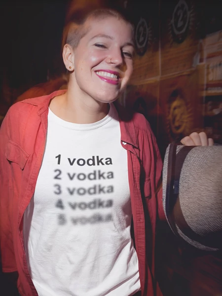 vodka-noi-feher-polo