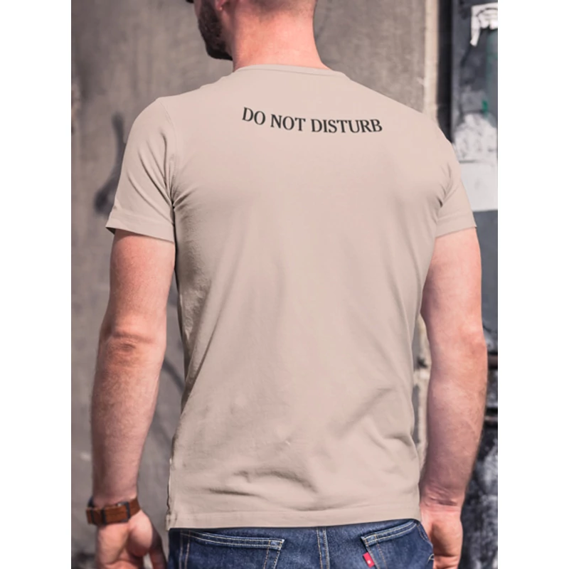 do-not-disturb-ferfi-millenialpink-polo