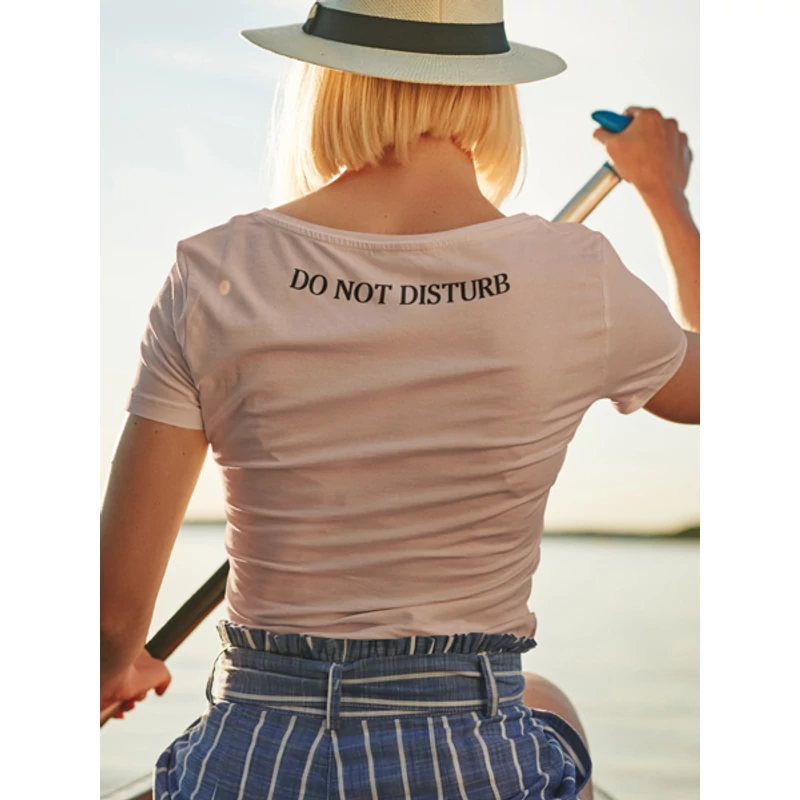 do-not-disturb-millenialpink-noi-polo