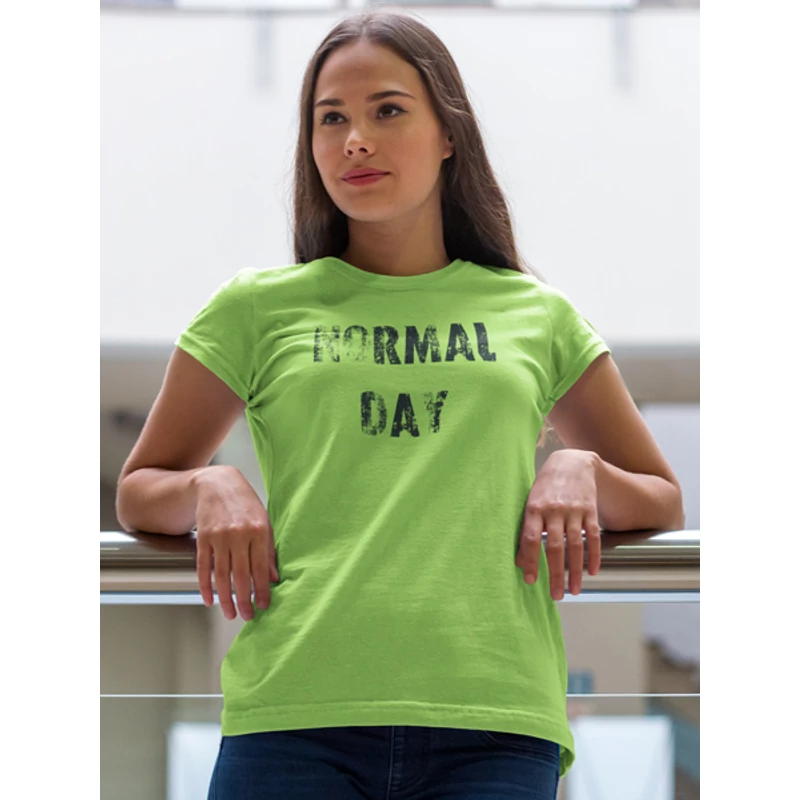 normal-day-noi-vilagoszold-polo