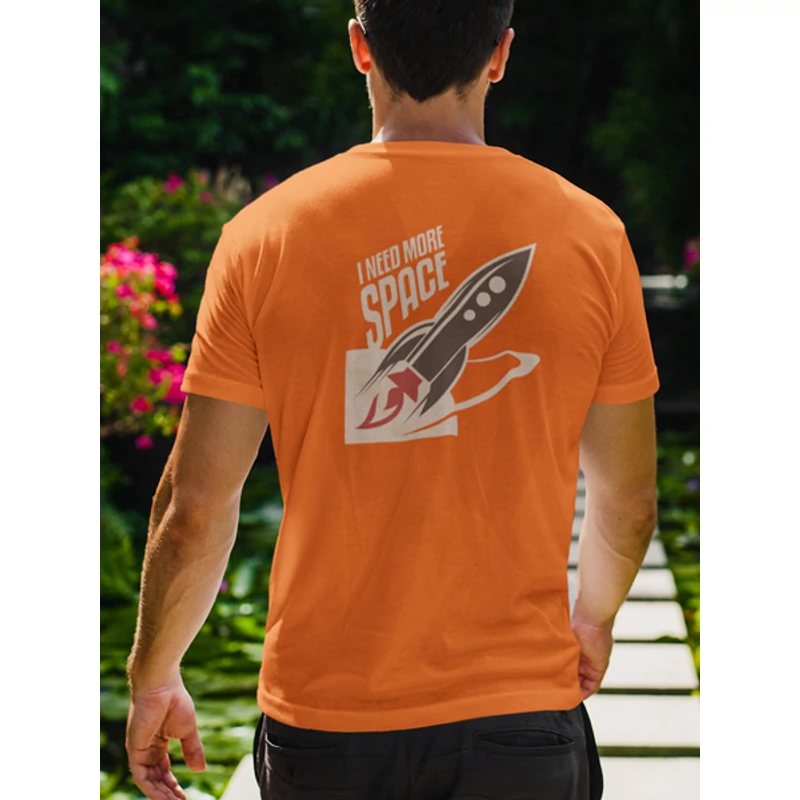 i-need-more-space-ferfi-narancssarga-polo